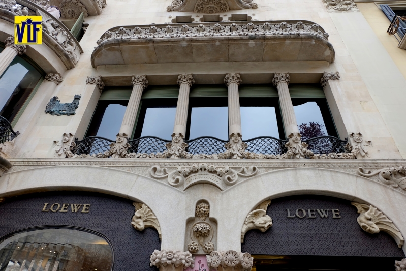 Imprimir fotos económico en Barcelona para profesionales y aficionados, laboratorio químico para negativos y archivos digitales, servicio ONLINE.