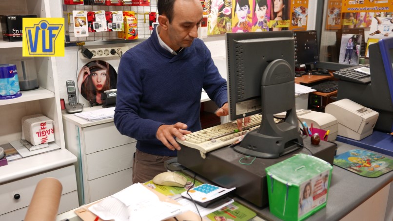 Colorvif te ofrece un revelado de carretes barato e impresión digital en Barcelona