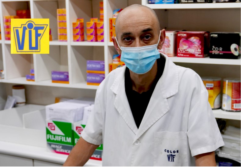 Revelar carretes antiguos de fotos en color en Barcelona Colorvif